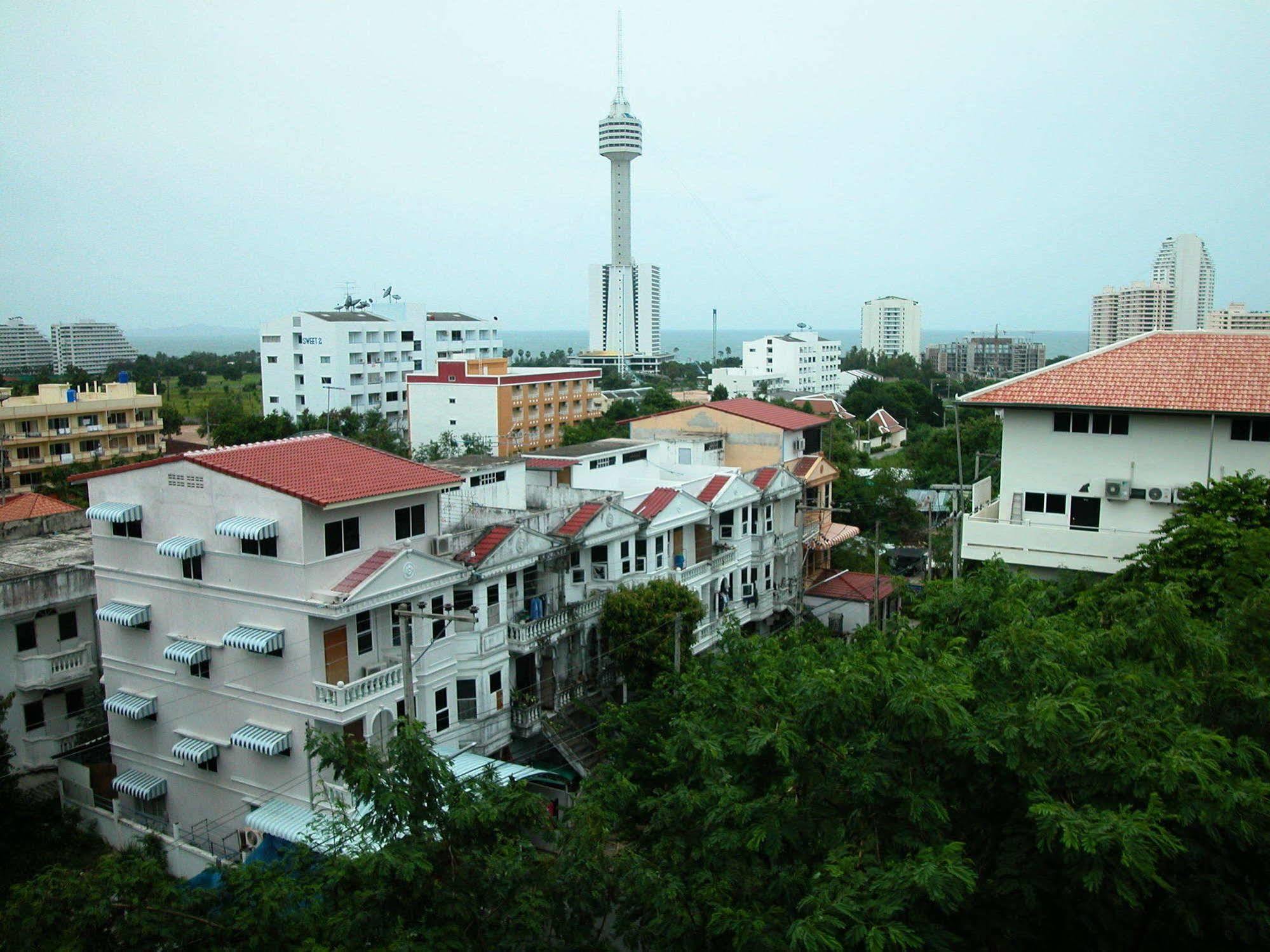 Paramita Pattaya Esterno foto