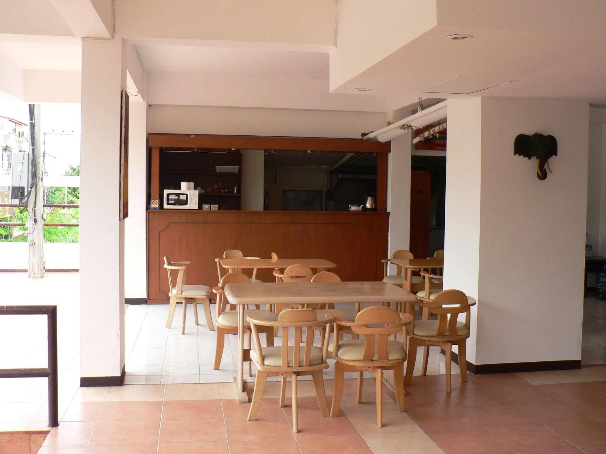 Paramita Pattaya Esterno foto