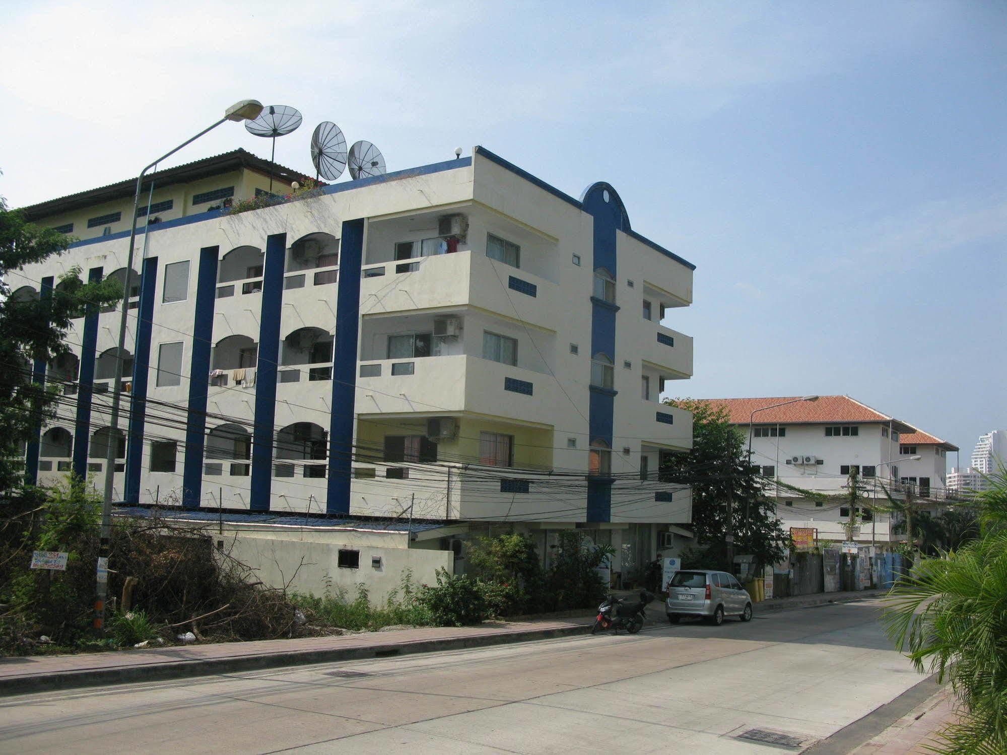 Paramita Pattaya Esterno foto